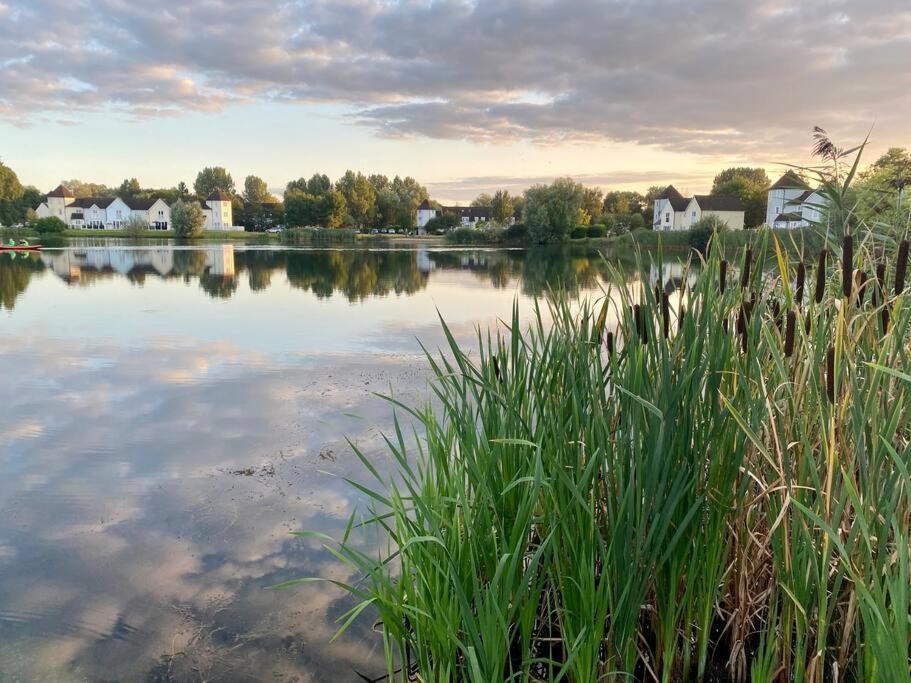 Emerald Lake House South Cerney Exteriör bild