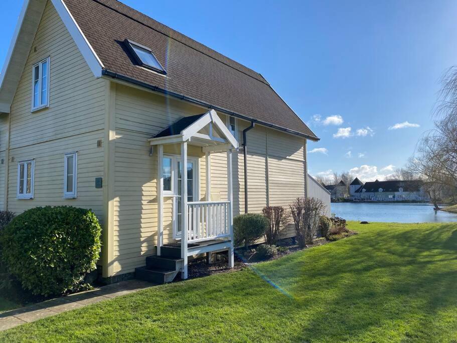 Emerald Lake House South Cerney Exteriör bild
