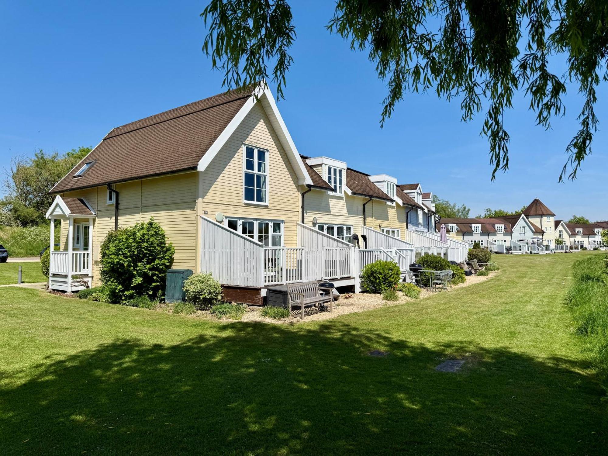 Emerald Lake House South Cerney Exteriör bild